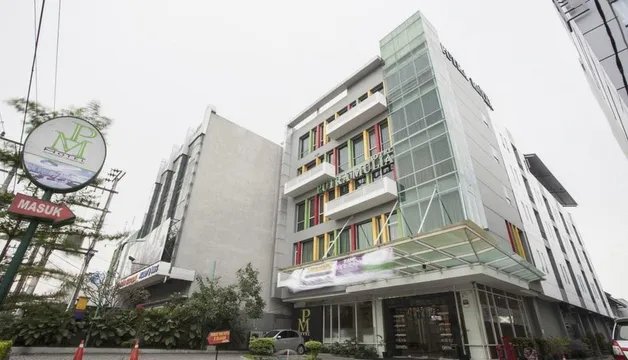 Putra Mulia Hotel
